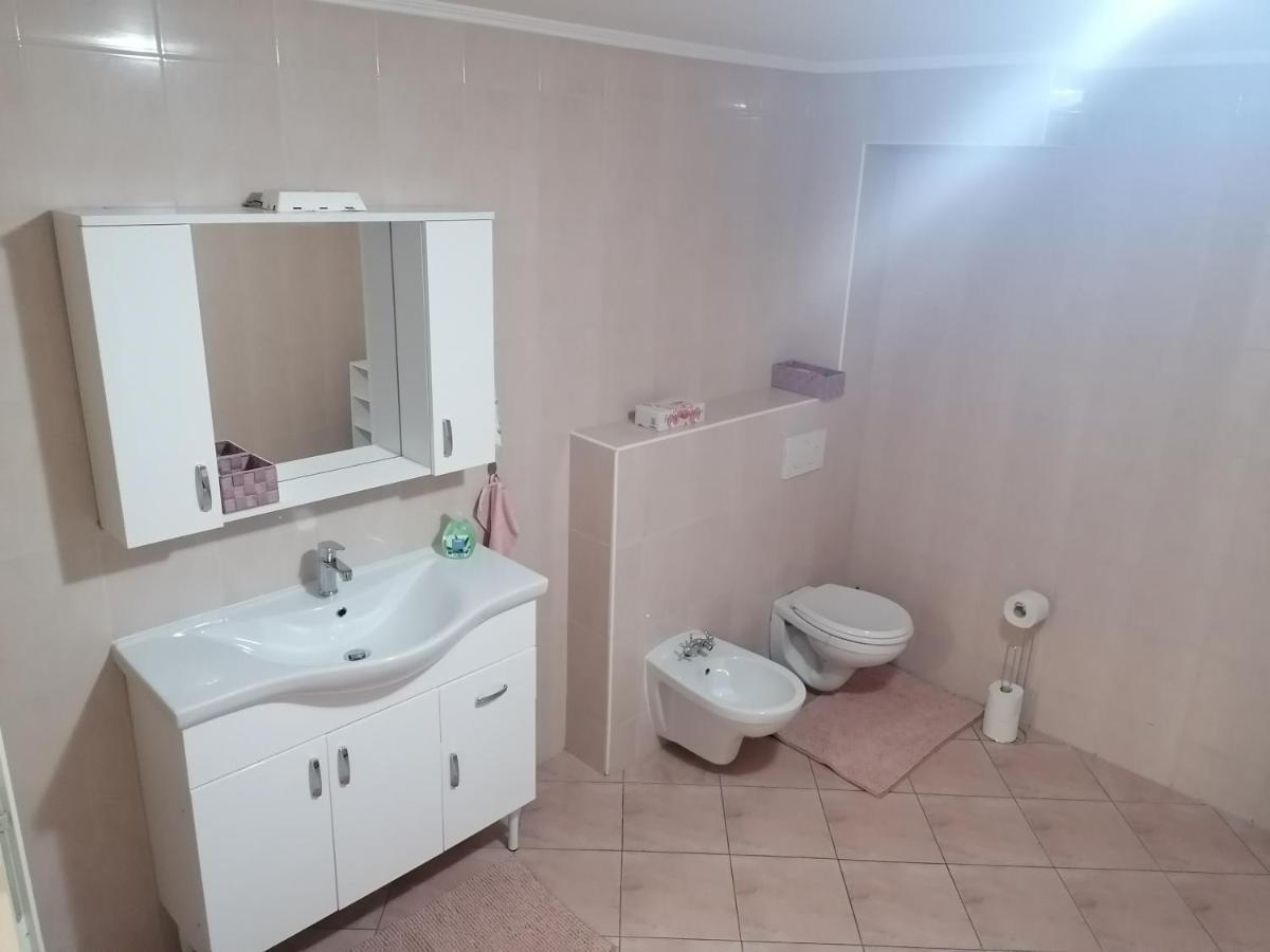 Apartma Sandi Sentilj Exteriör bild